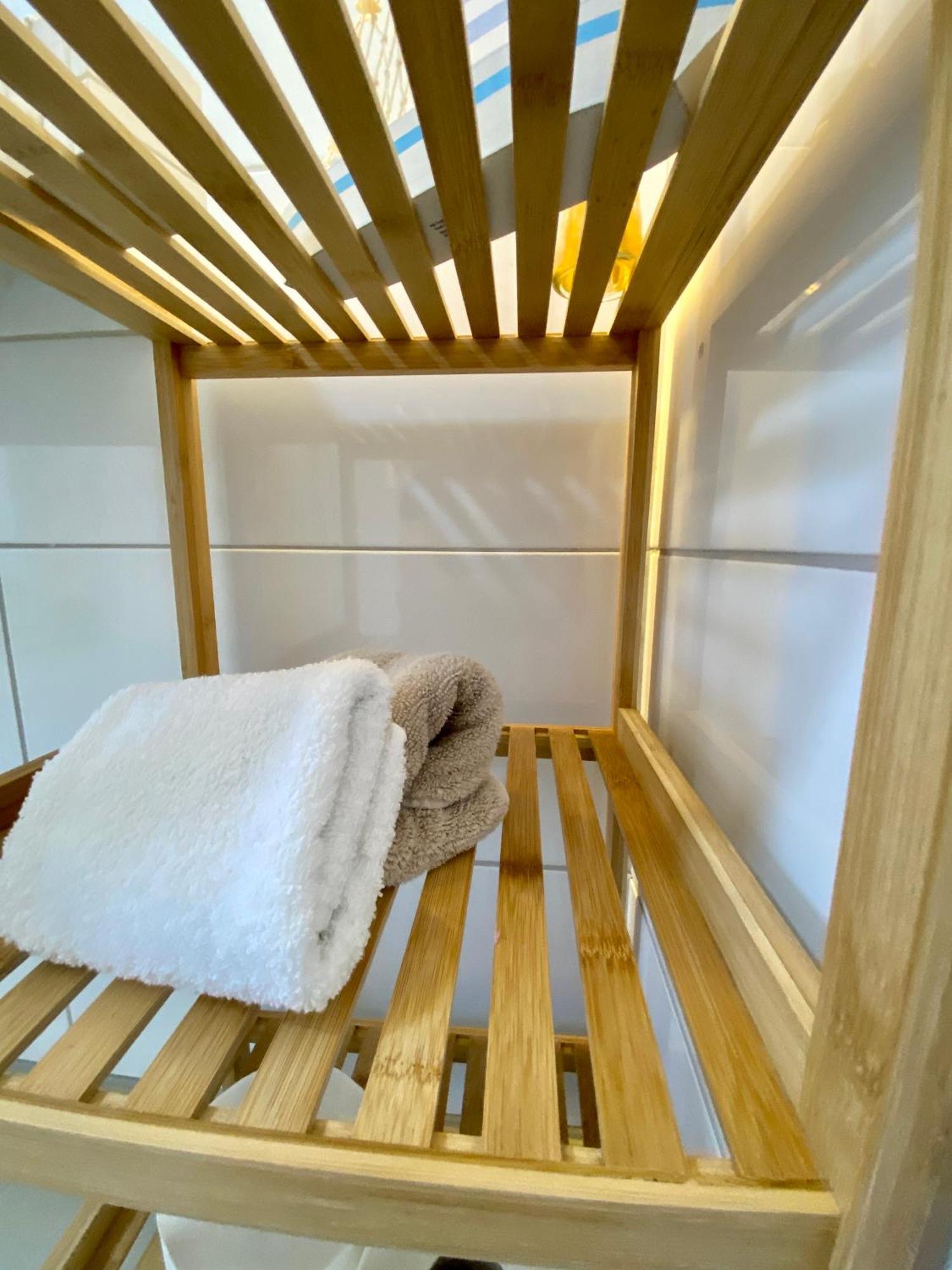 Sleep Well Apartments Detmold - Tempur Beds- Neu - Top Lage - Free Parking - Wifi Exterior photo